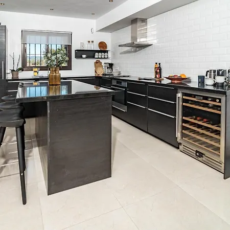 Lvb - Casa Linda Vista By Roomservices Holiday home Marbella